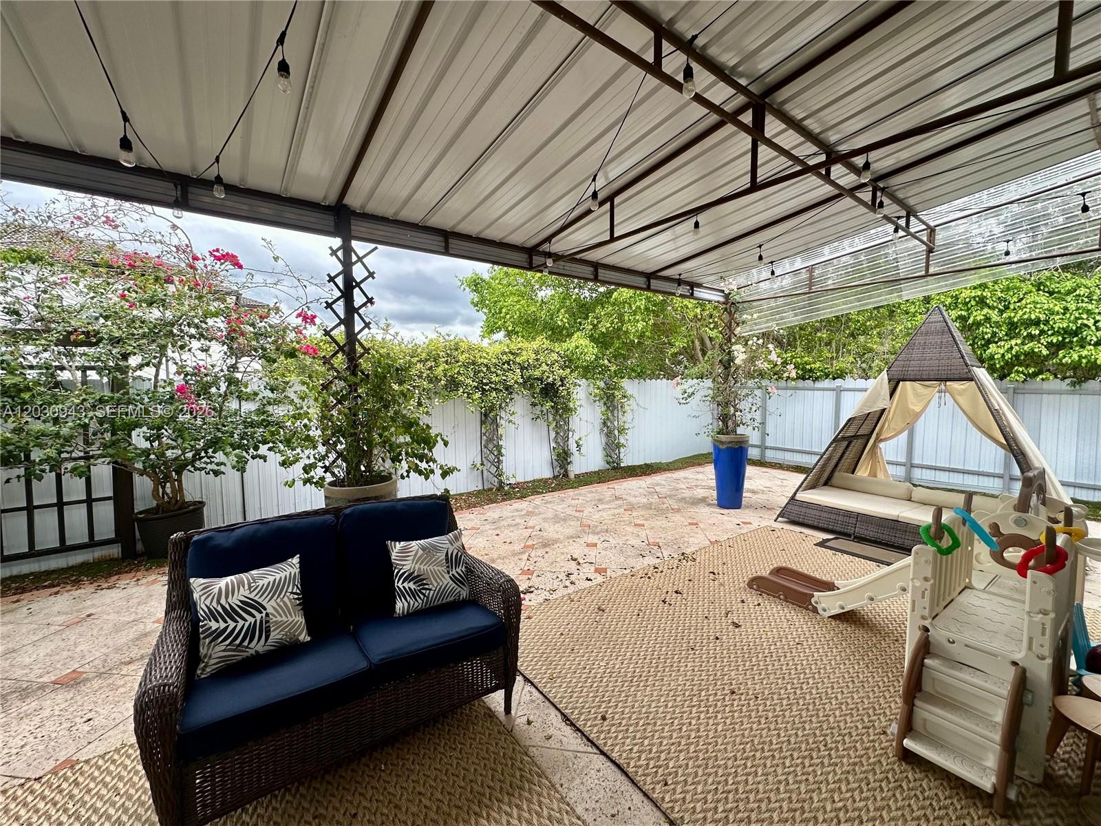 EFM ESTATES SEC 1 - Residential