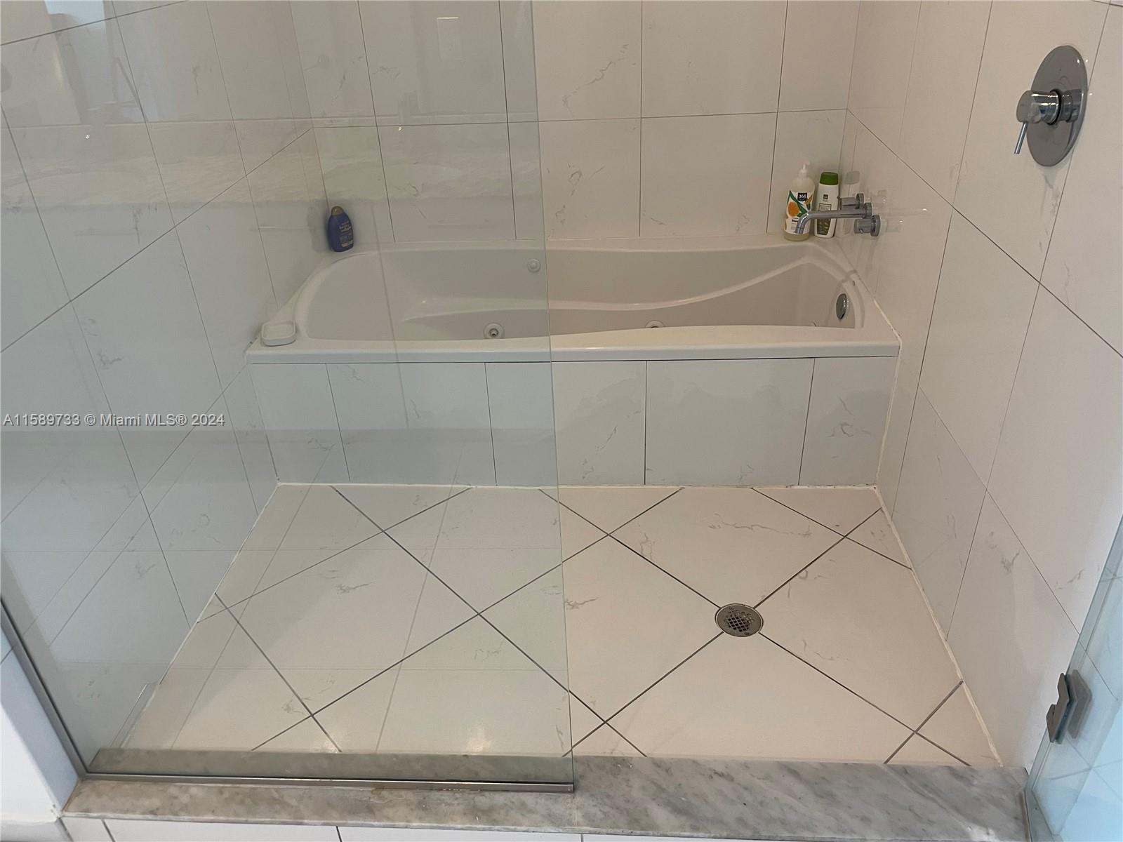 500 BRICKELL WEST CONDO - Residential Lease