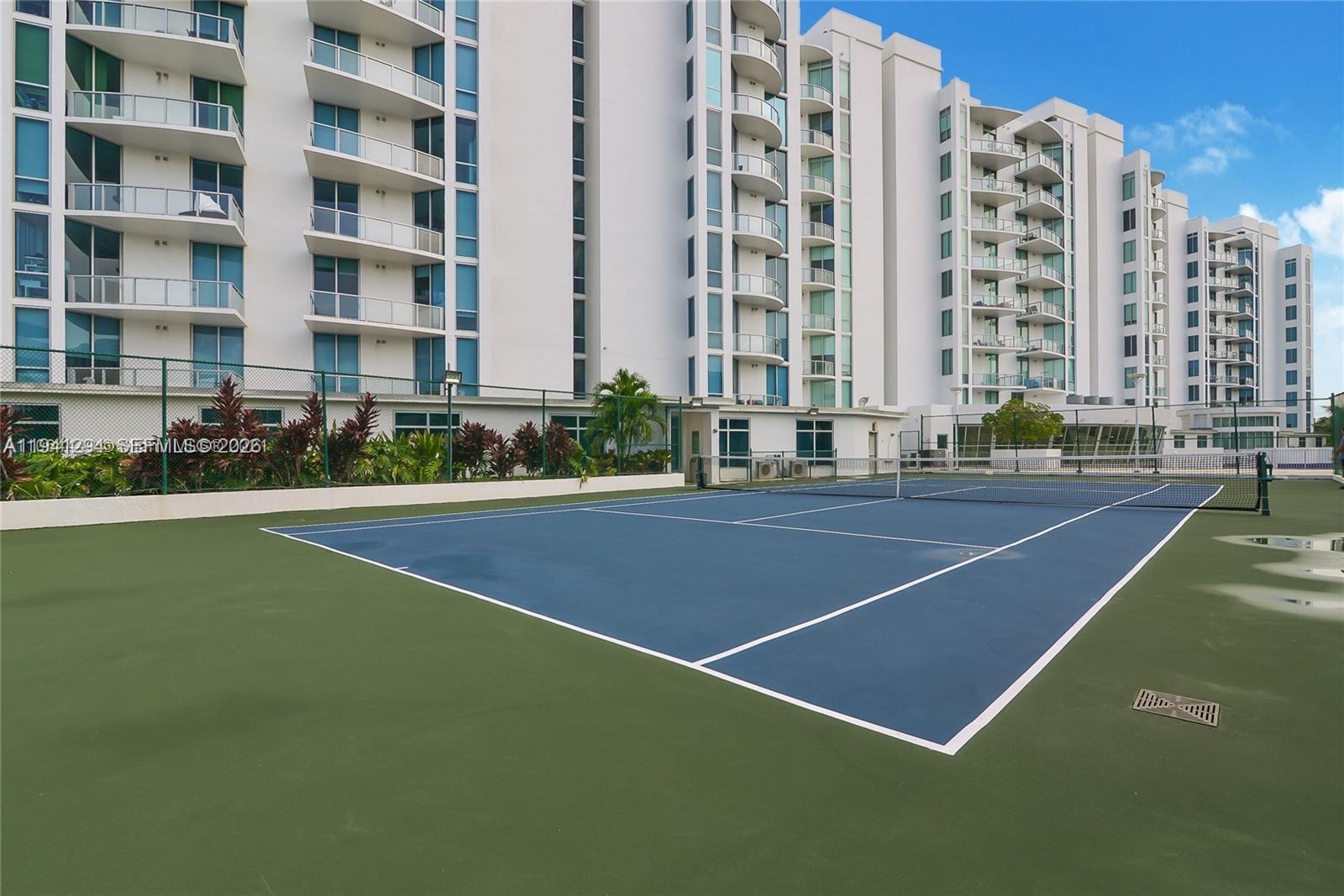UPTOWN MARINA LOFTS CONDO - Residential