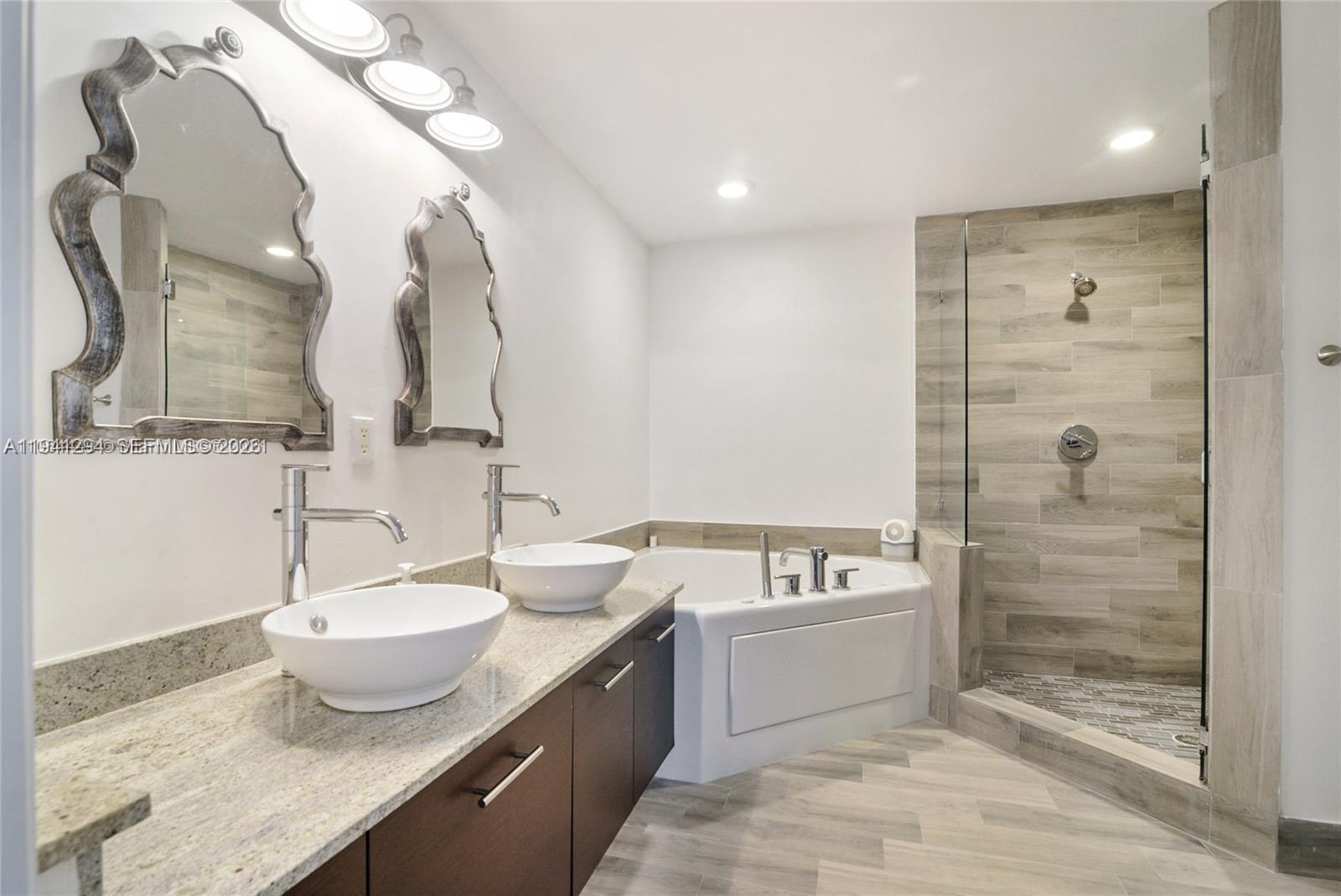 UPTOWN MARINA LOFTS CONDO - Residential