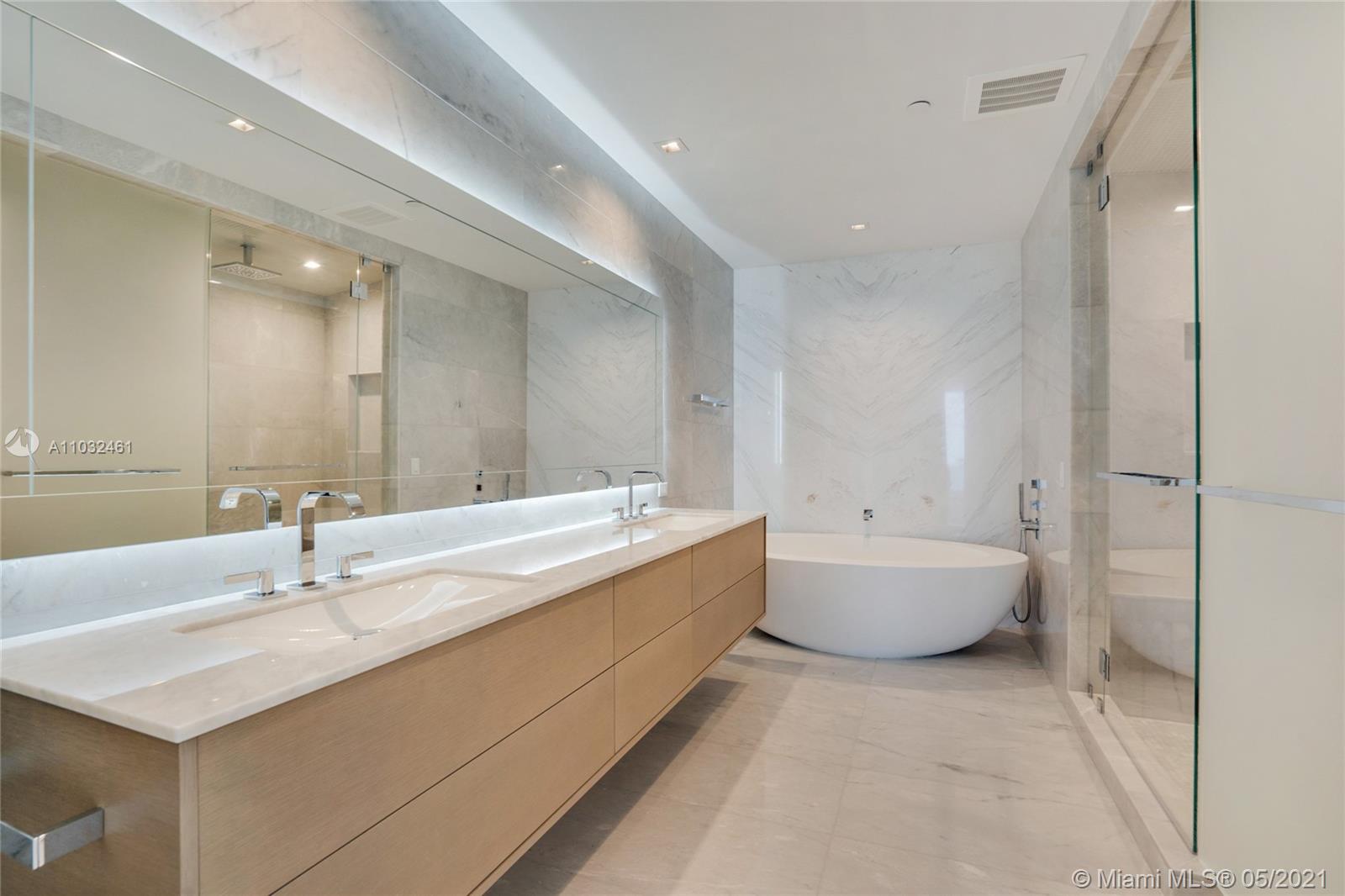 Turnberry Ocean Club Condo - Residential Lease