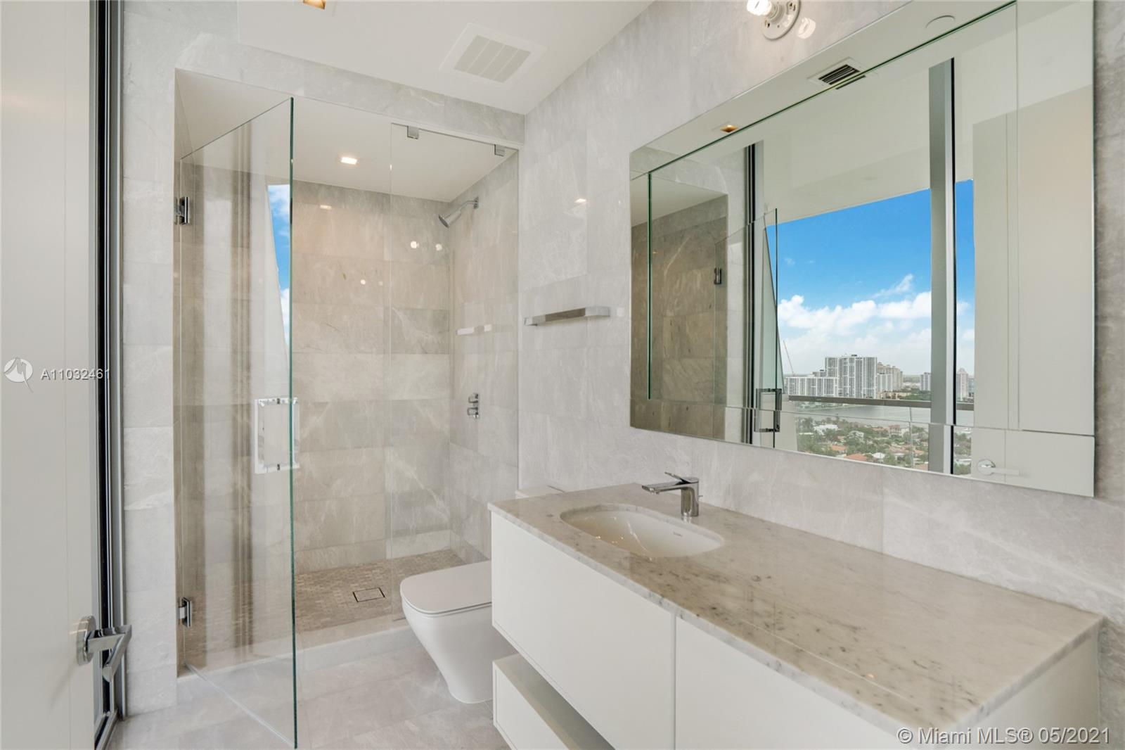 Turnberry Ocean Club Condo - Residential Lease