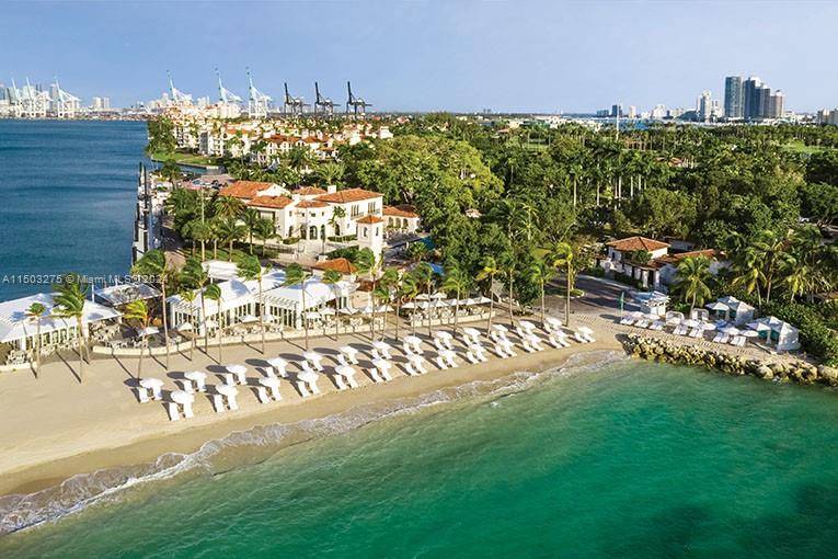 SEASIDE CONDO - Residential