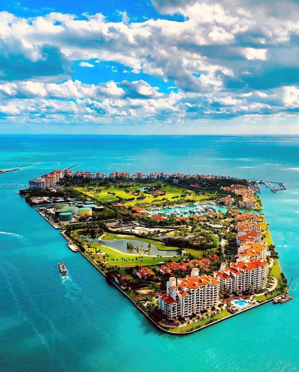 SEASIDE CONDO - Residential