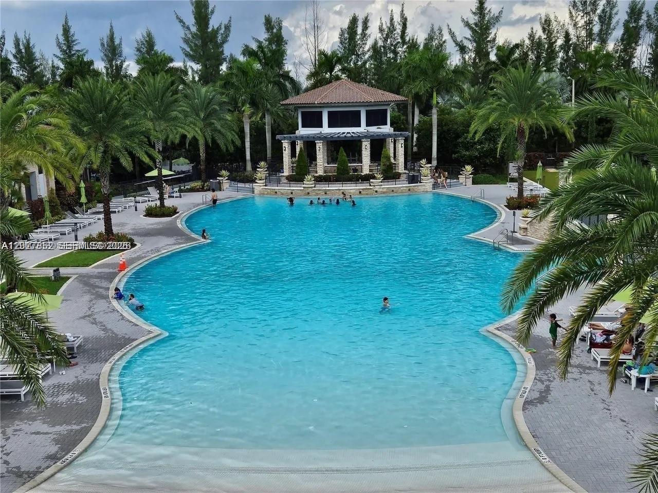 GRAND BAY SOUTH VILLAS - Residential