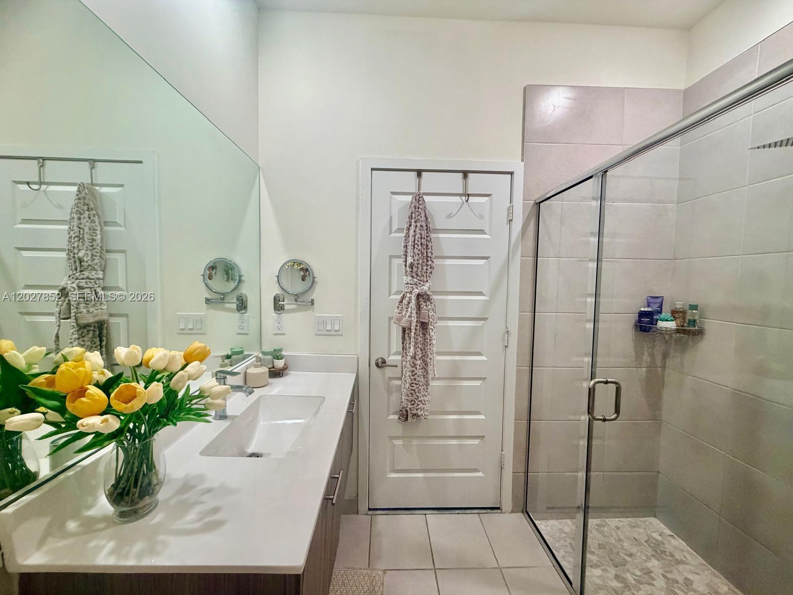 GRAND BAY SOUTH VILLAS - Residential