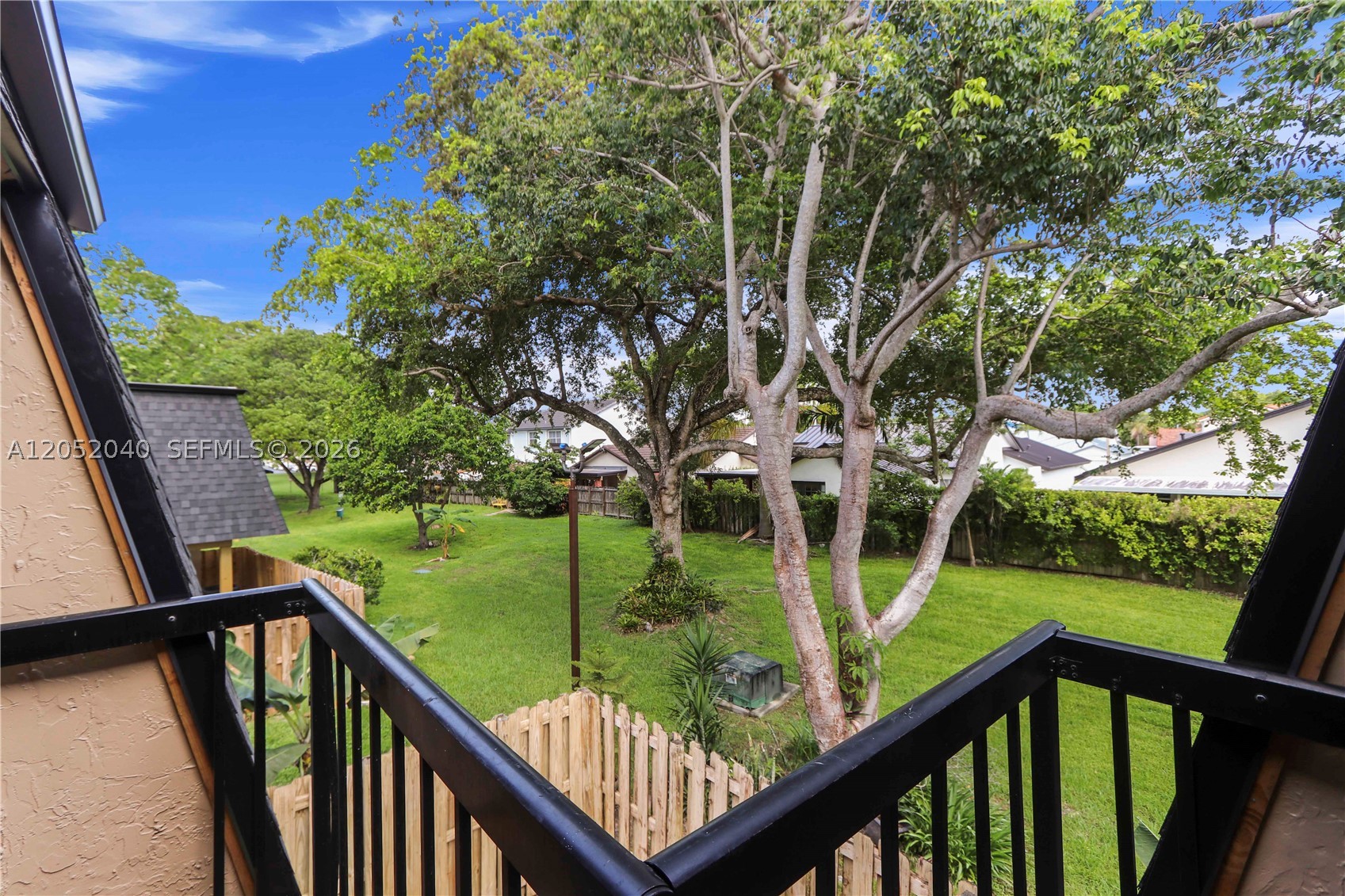CAMELOT ONE CONDO - Residential