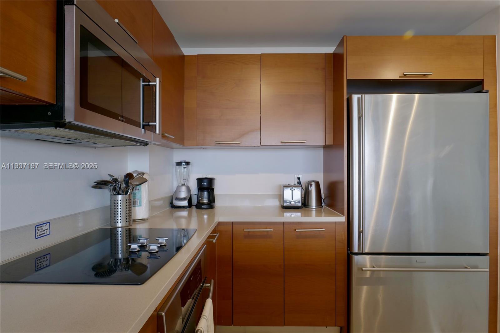 MIDBLOCK MIAMI CONDO - Residential