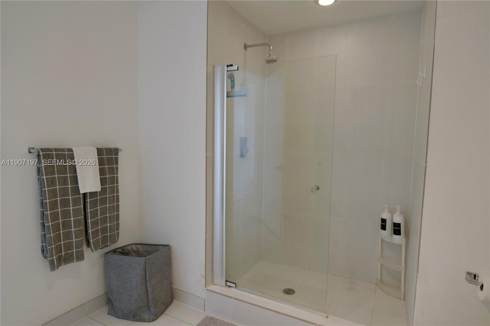 MIDBLOCK MIAMI CONDO - Residential