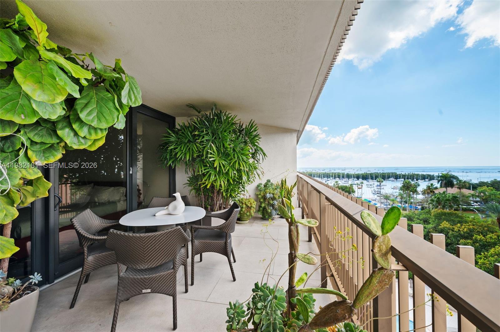 YACHT HARBOUR CONDO - Residential