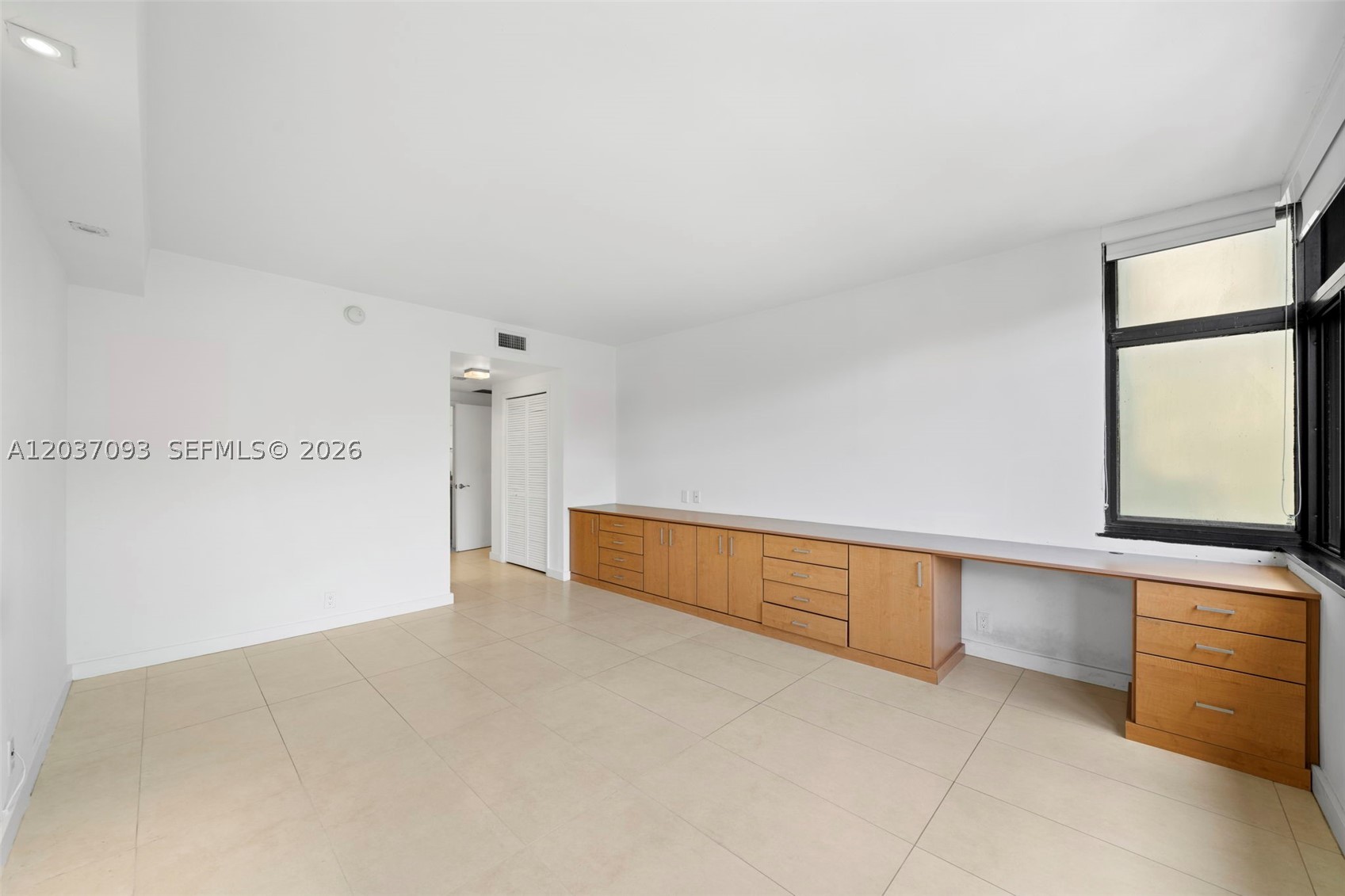 KEY COLONY NO 4 CONDO - Residential Lease