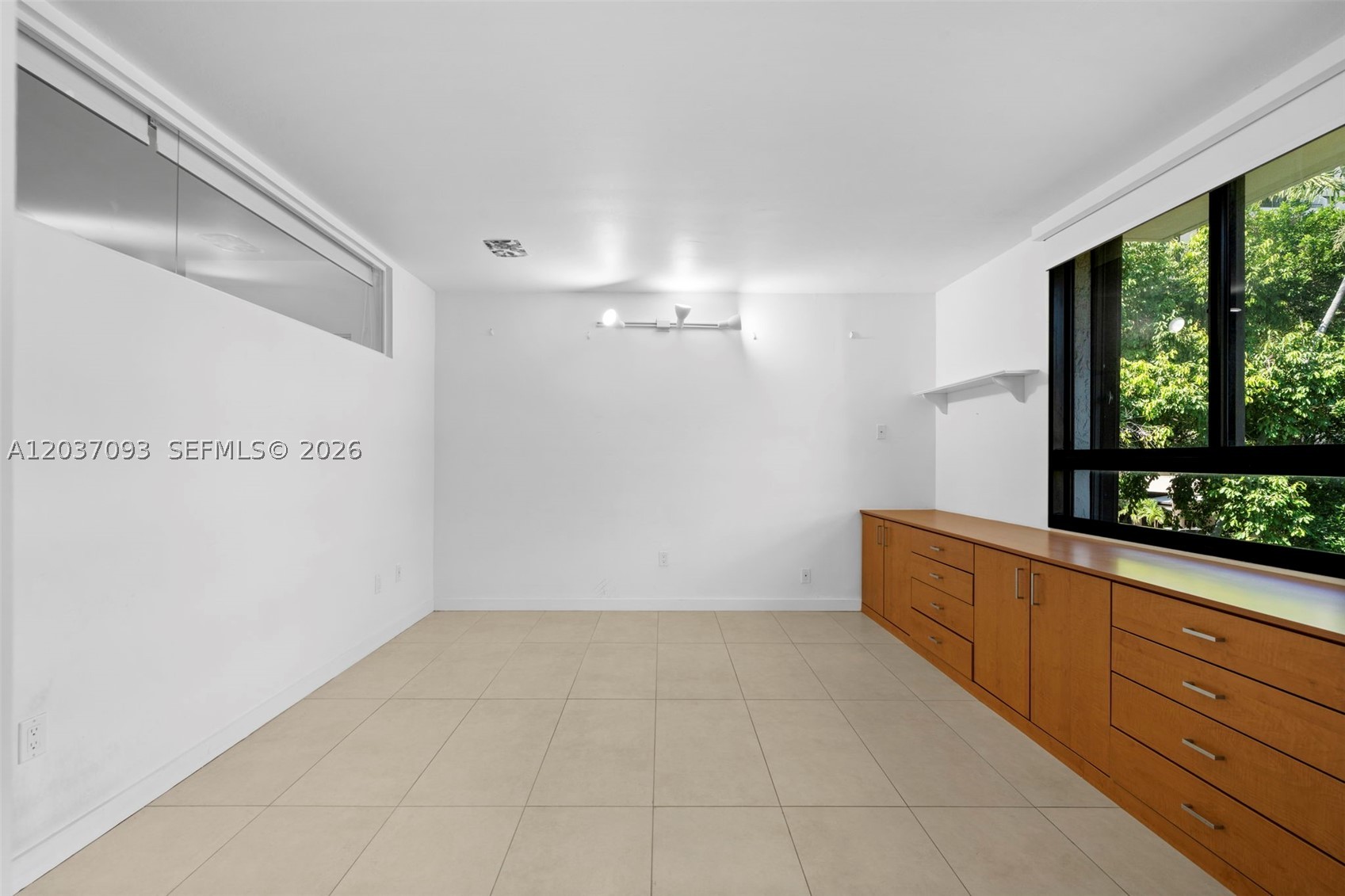 KEY COLONY NO 4 CONDO - Residential Lease