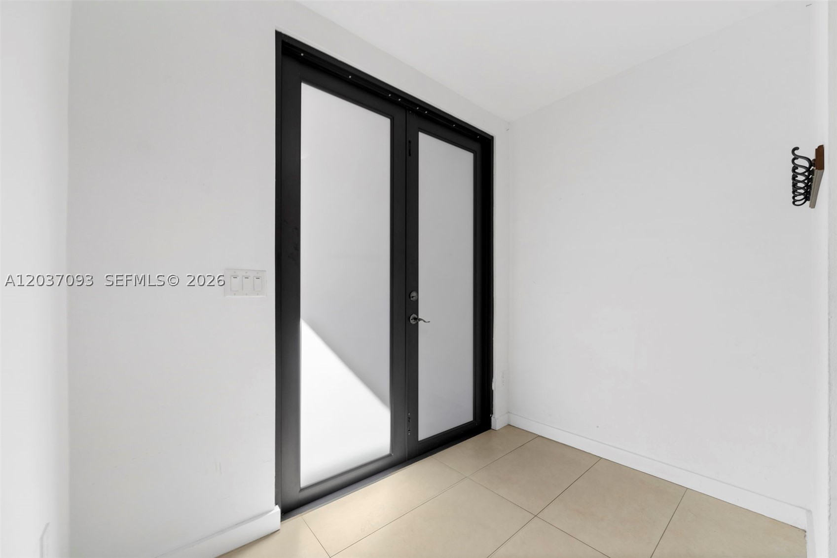 KEY COLONY NO 4 CONDO - Residential Lease