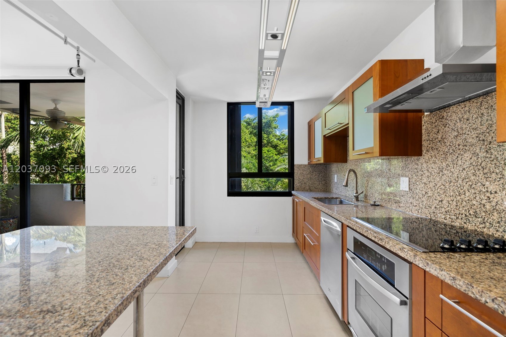 KEY COLONY NO 4 CONDO - Residential Lease