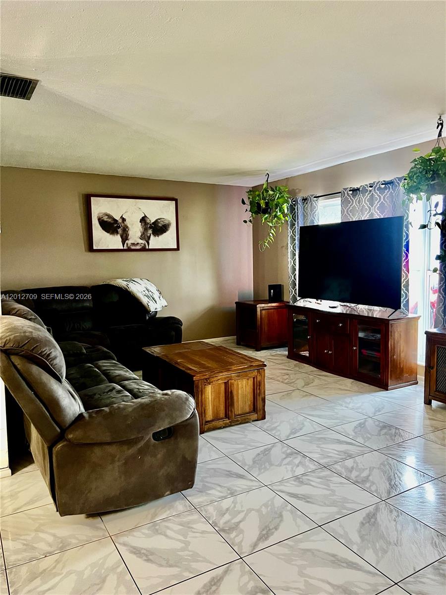 SUNRISE GOLF VILLAGE - Residential
