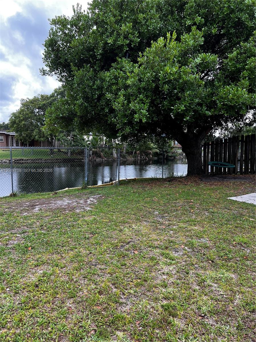 SUNRISE GOLF VILLAGE - Residential