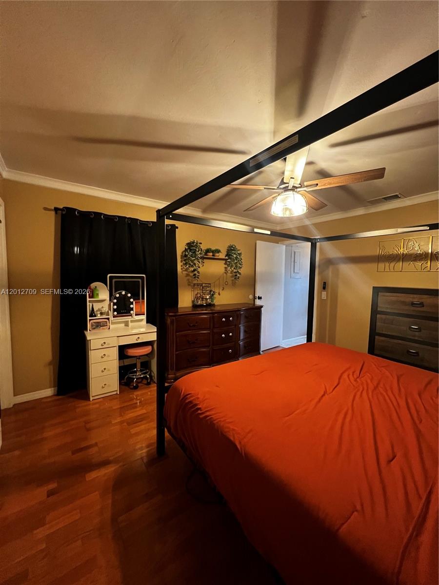 SUNRISE GOLF VILLAGE - Residential