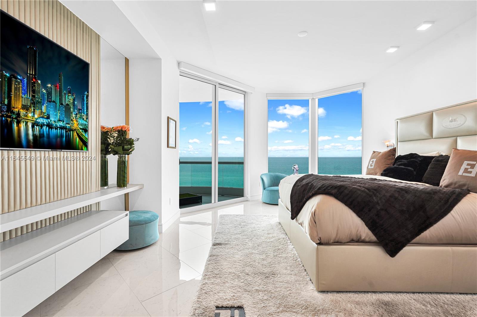 TURNBERRY OCEAN COLONY - Residential