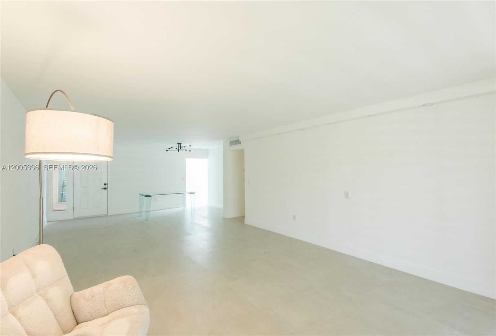 JADE WINDS GROUP-DAISY GA - Residential