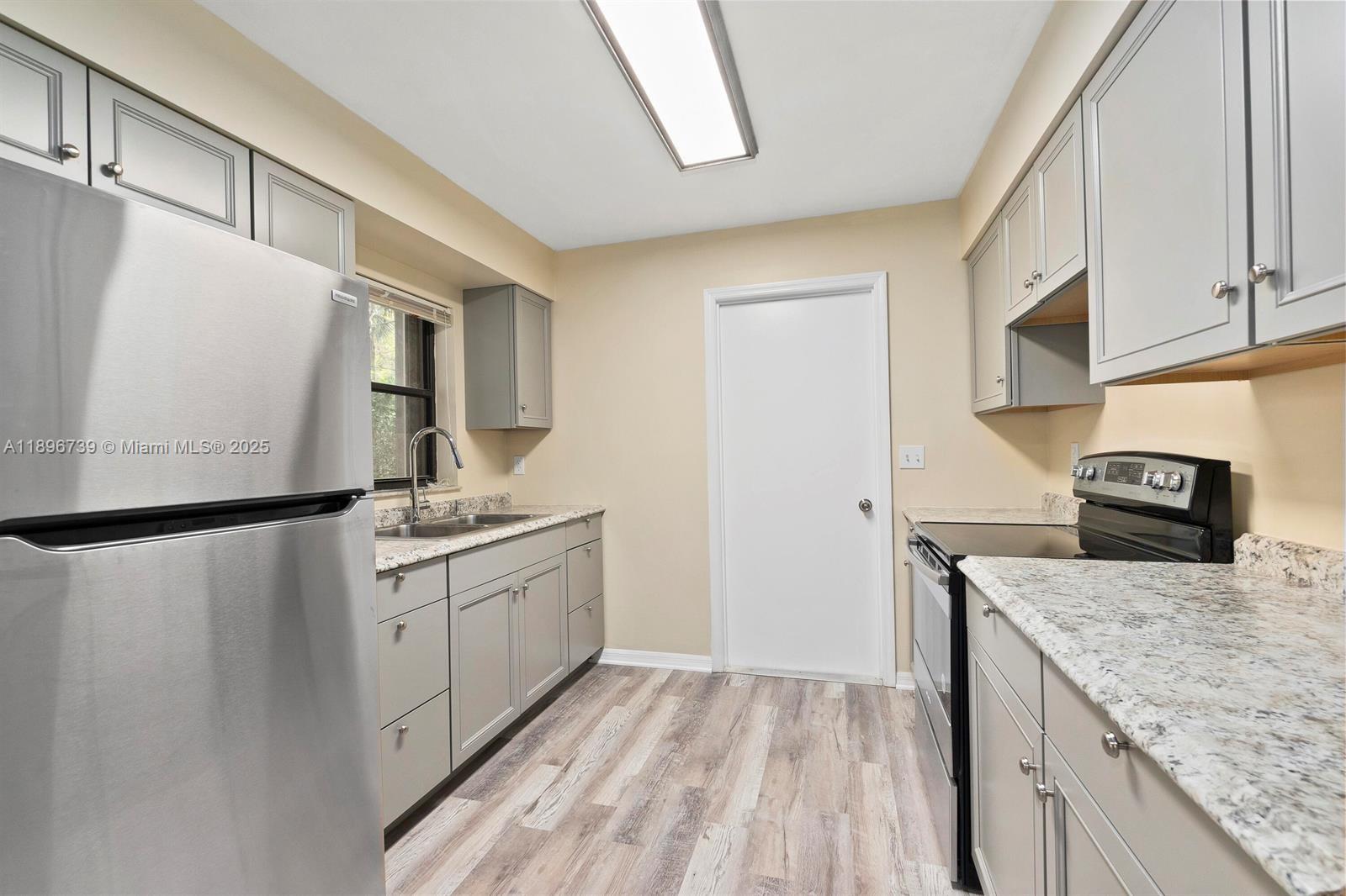 LAKEWOOD PARK ADDITION NO - Residential