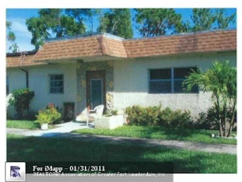 Very nice, bright and clean unit with open kitchen and lot of storage. Fantastic lake view. Big patio with double panel. Hurricane shutters & roll down privacy shutters. Pergo floor + tile in bathroom. Walk-in closets.55+ community. No pets! BACK TO THE M ARKET!!!!
