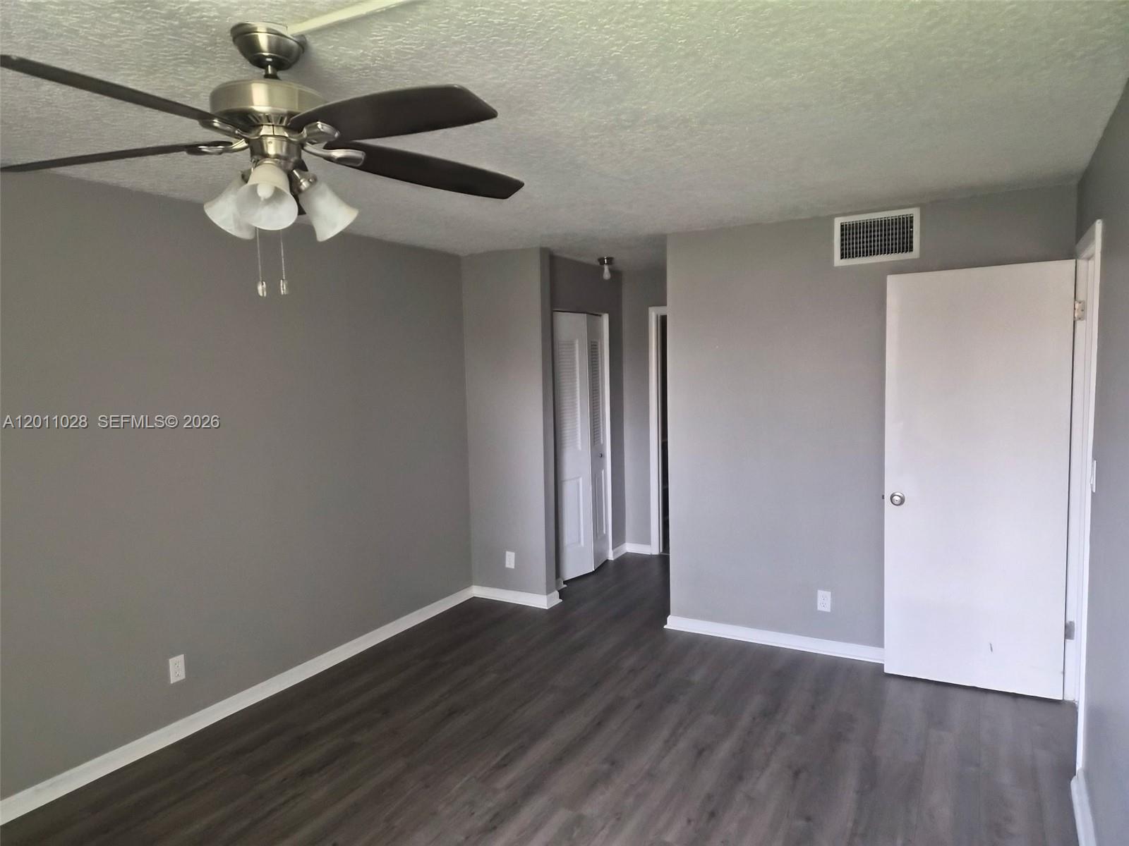 COUNTRY PINES CONDO - Residential