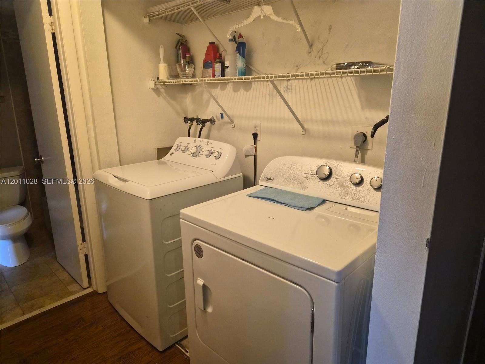 COUNTRY PINES CONDO - Residential