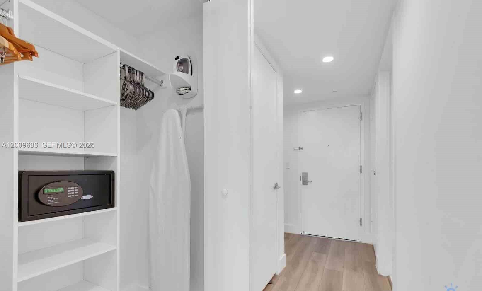 BEACHWALK CONDOMINIUM - Residential