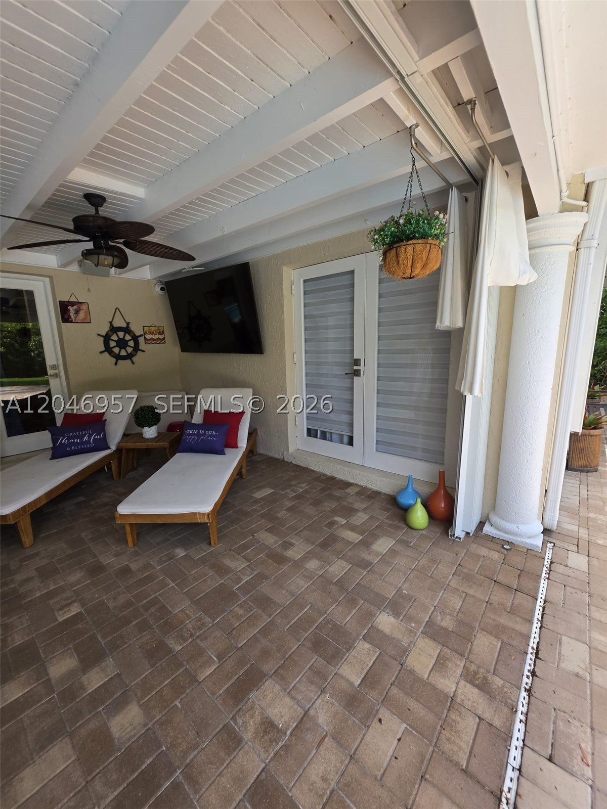 SHADY LANE - Residential Lease