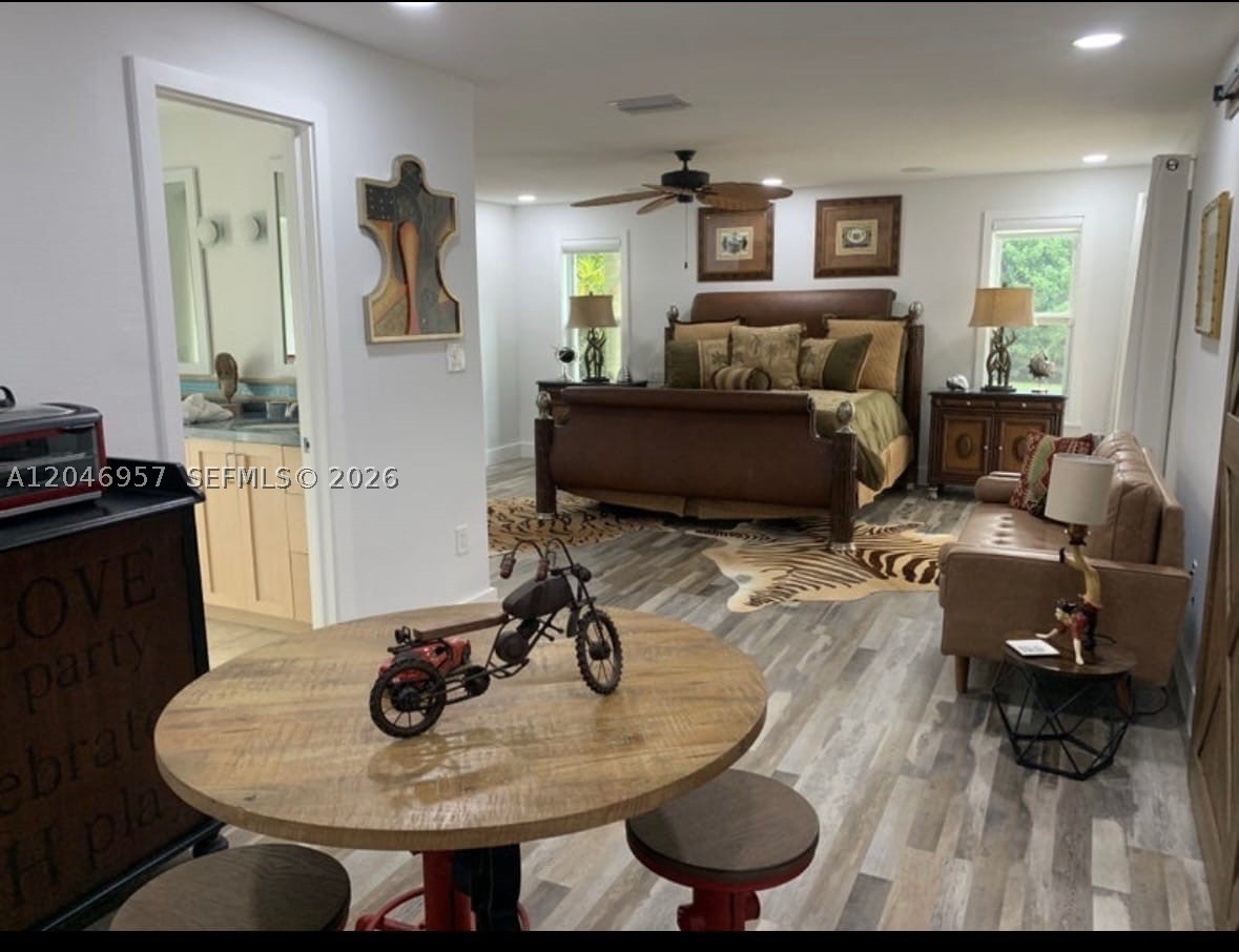 SHADY LANE - Residential Lease