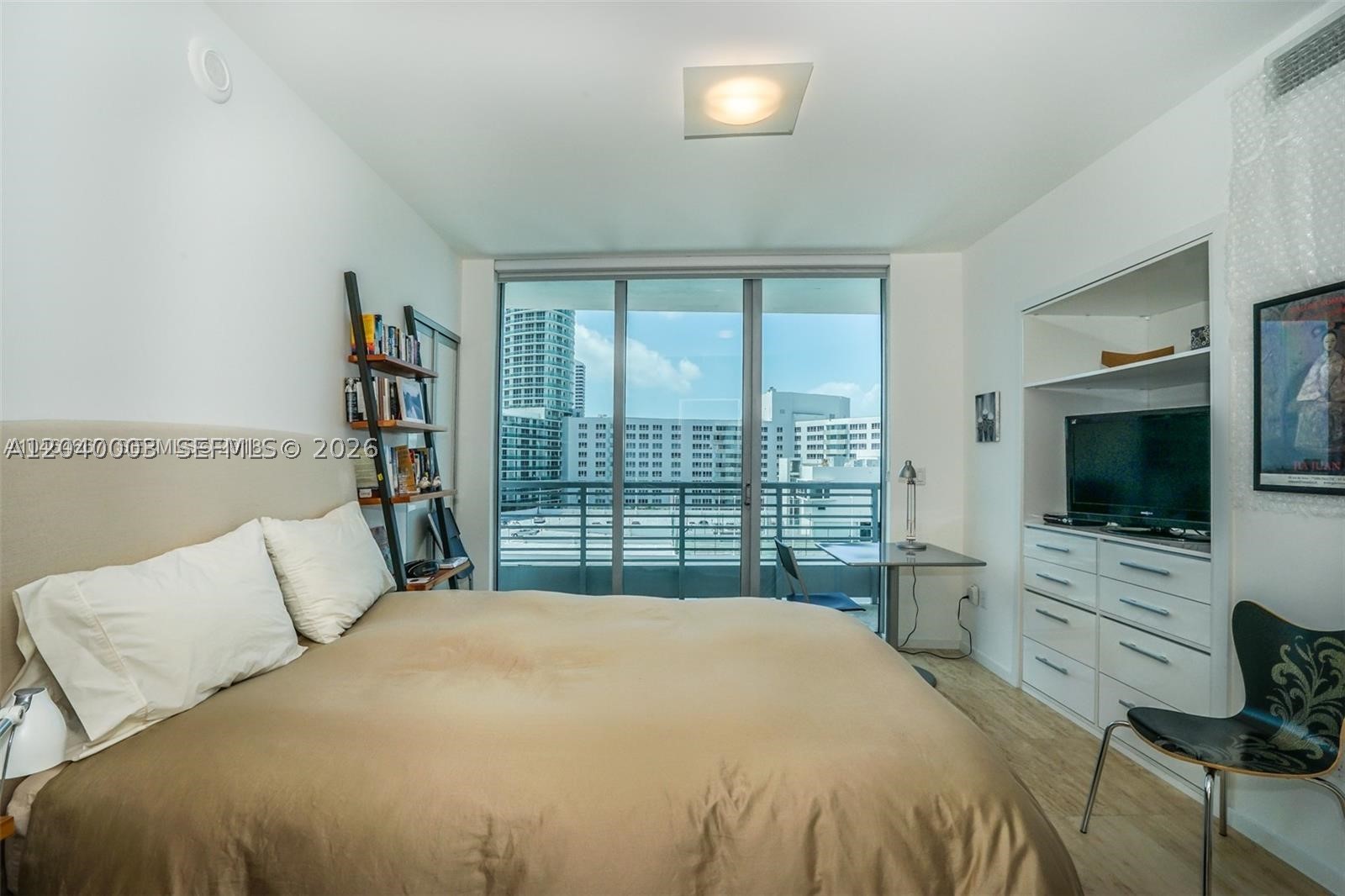 CAPRI SOUTH BEACH CONDO - Residential