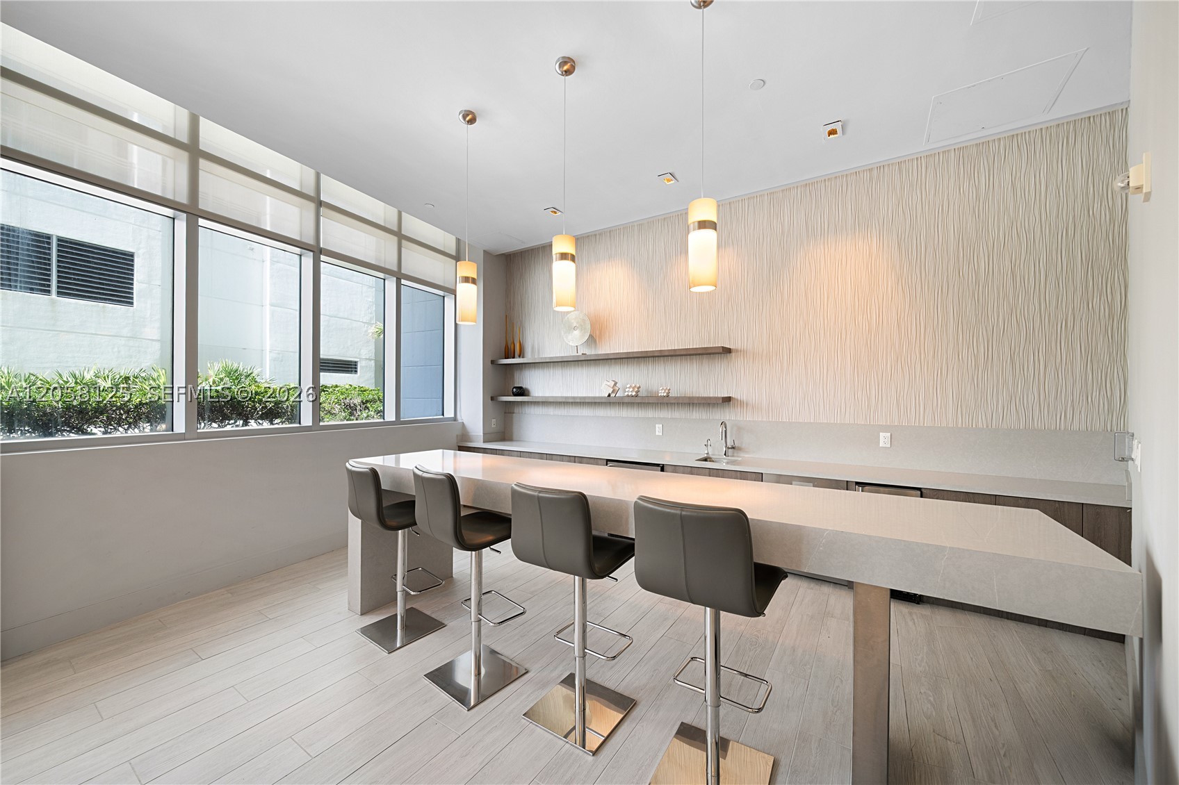 DIPLOMAT OCEANFRONT RESID - Residential