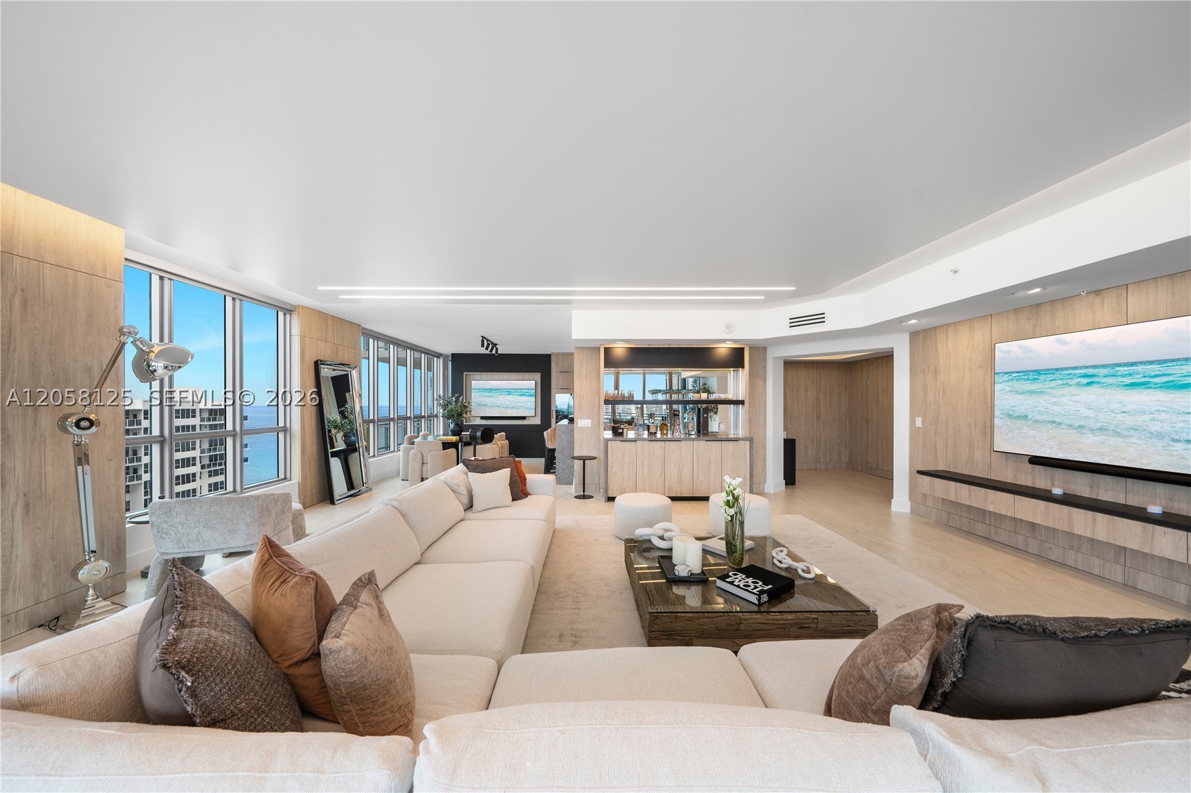 DIPLOMAT OCEANFRONT RESID - Residential