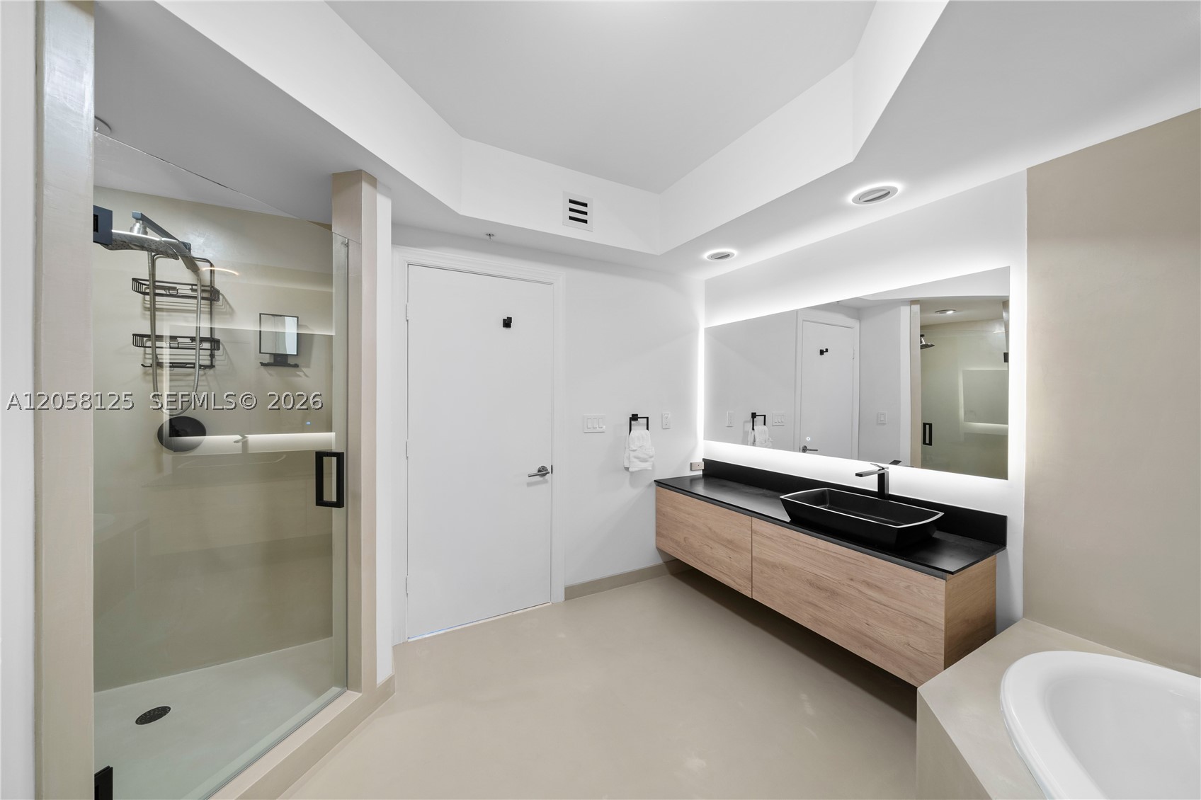 DIPLOMAT OCEANFRONT RESID - Residential
