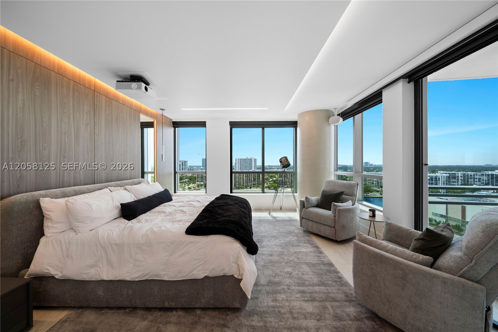 DIPLOMAT OCEANFRONT RESID - Residential