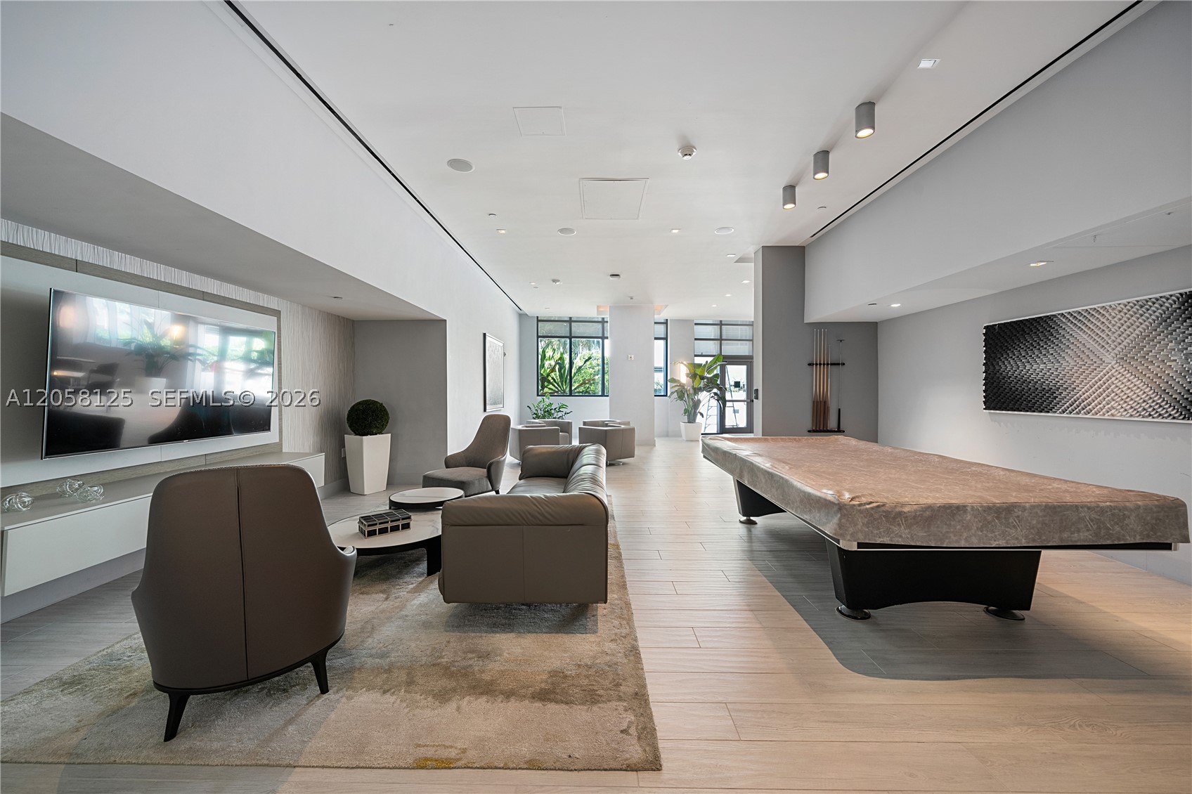 DIPLOMAT OCEANFRONT RESID - Residential