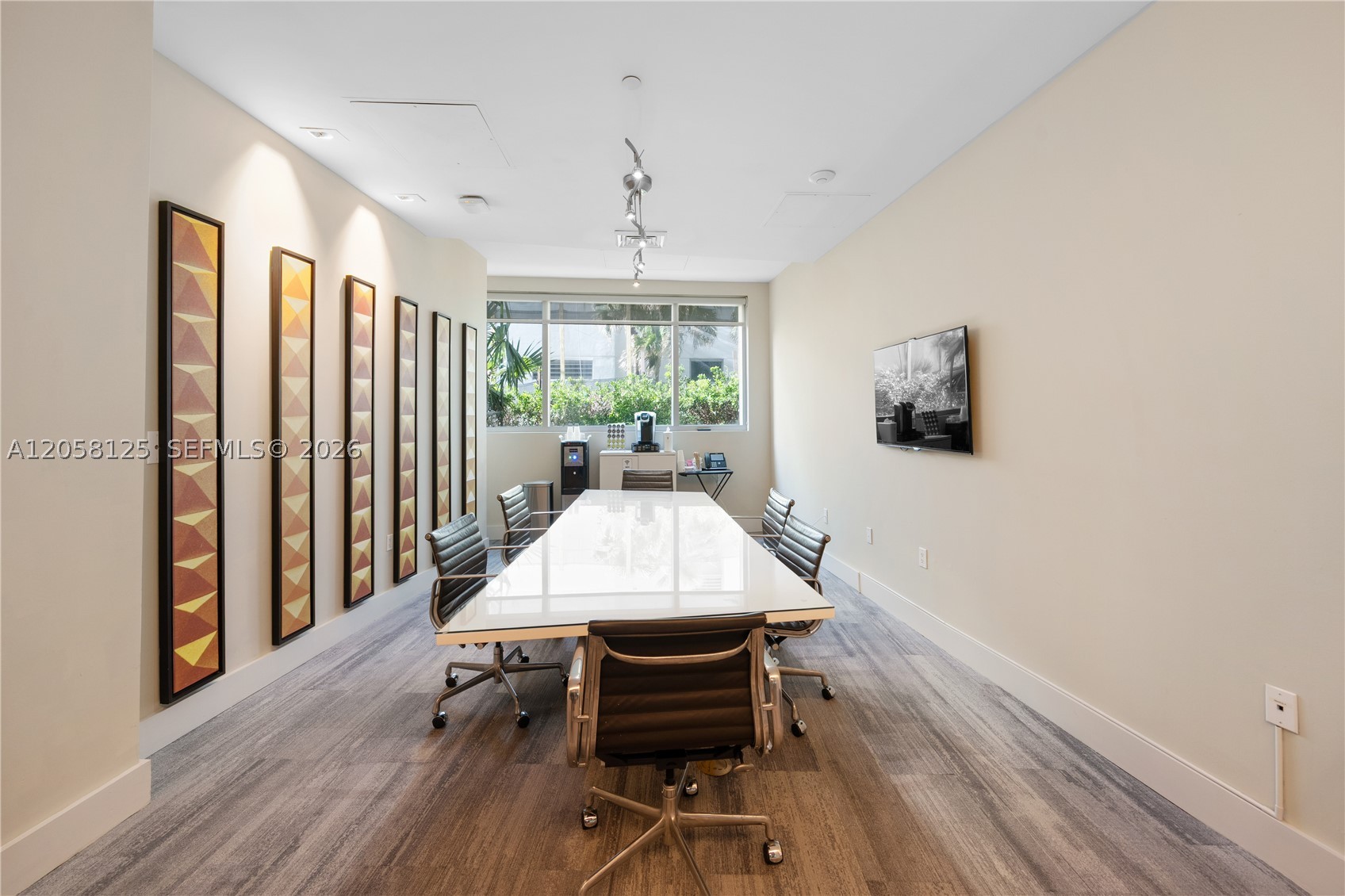 DIPLOMAT OCEANFRONT RESID - Residential