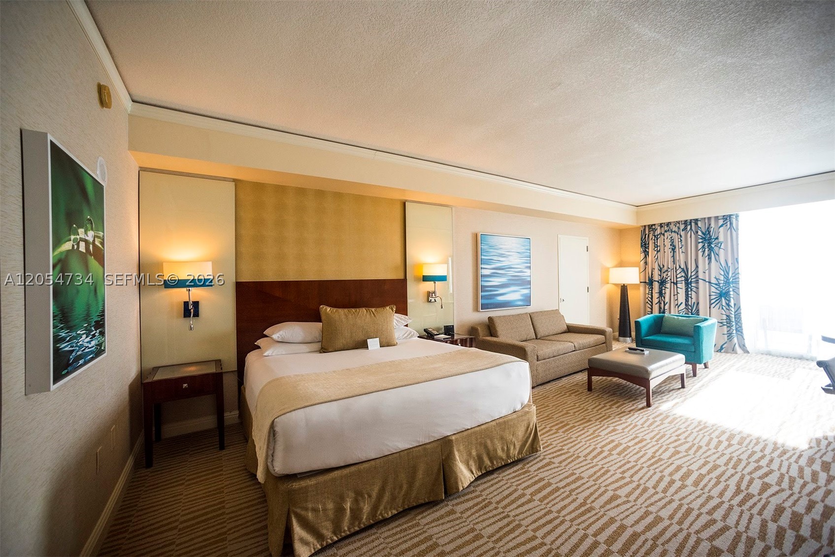 TRUMP INTERNATIONAL SONES - Residential