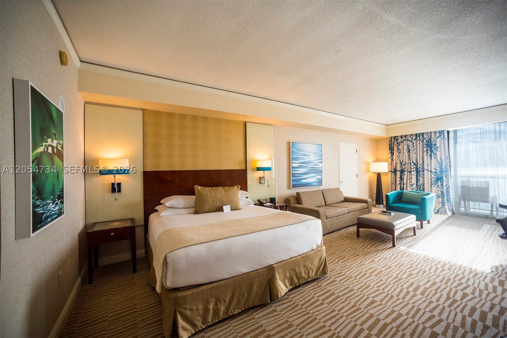 TRUMP INTERNATIONAL SONES - Residential