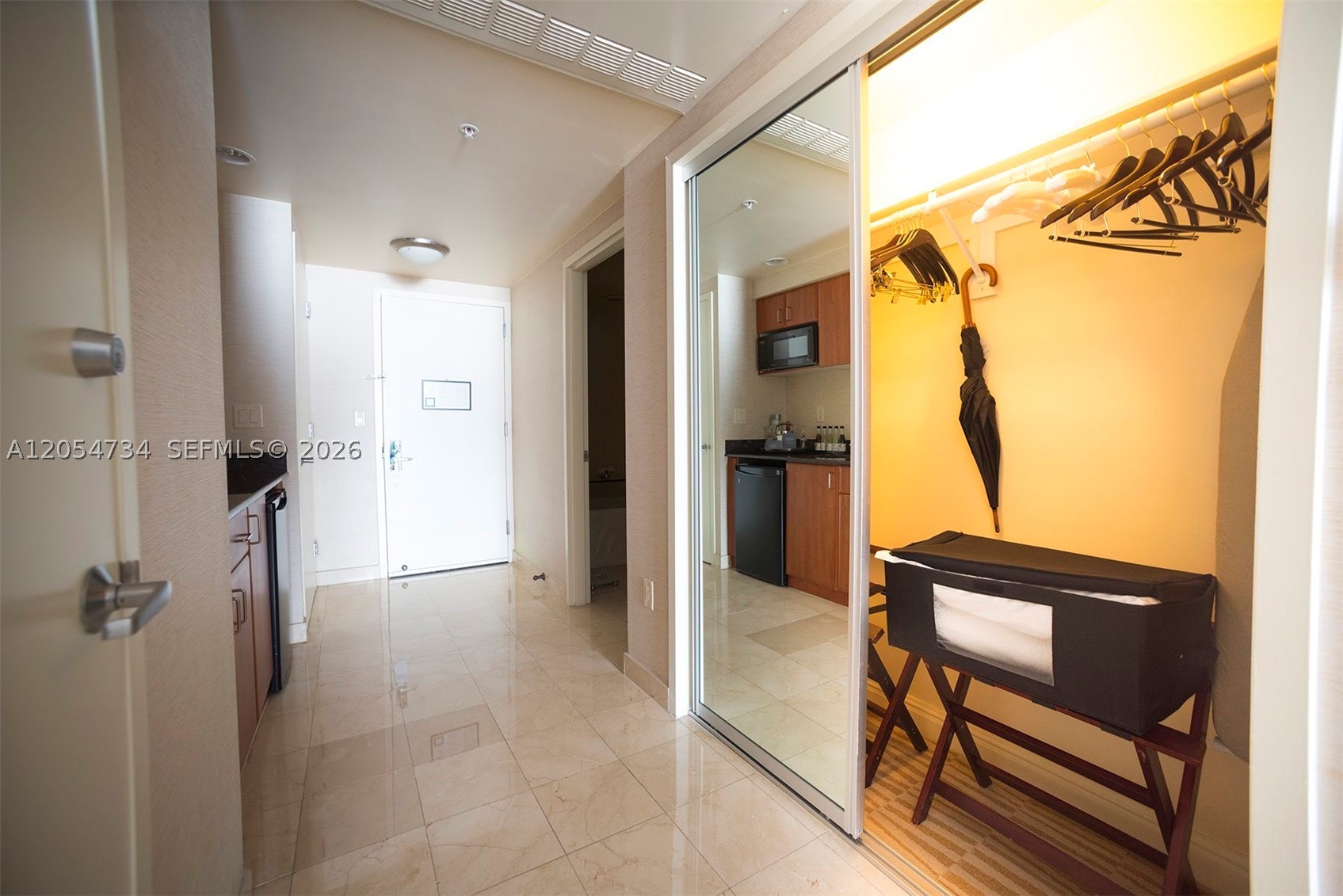 TRUMP INTERNATIONAL SONES - Residential