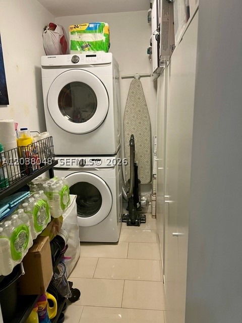 NORTHGATE TOWNHOUSE CONDO - Residential