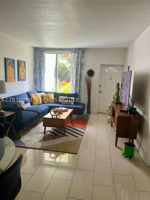 NORTHGATE TOWNHOUSE CONDO - Residential