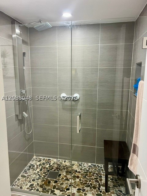 NORTHGATE TOWNHOUSE CONDO - Residential