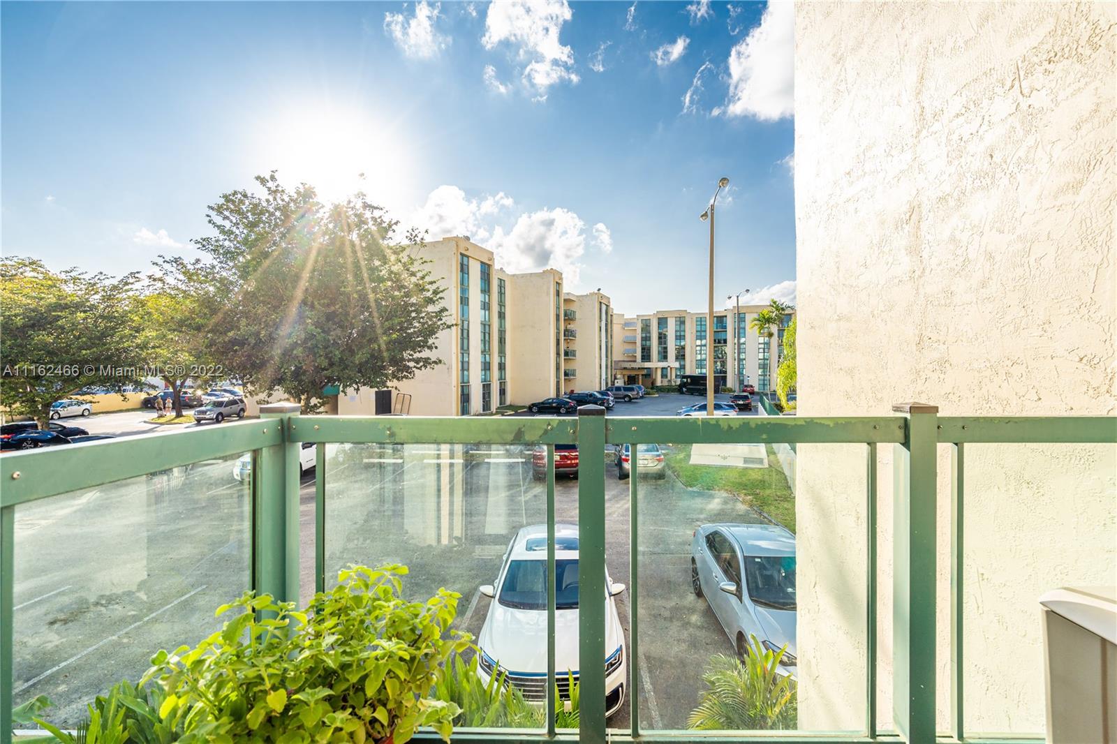 CORAL TOWERS CONDO - Residential