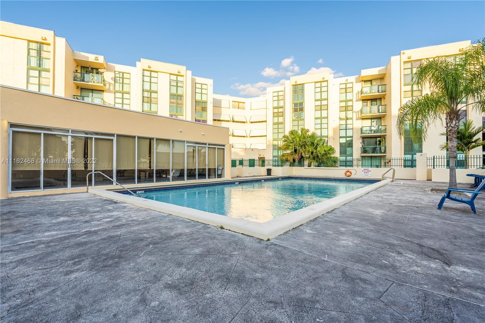 CORAL TOWERS CONDO - Residential