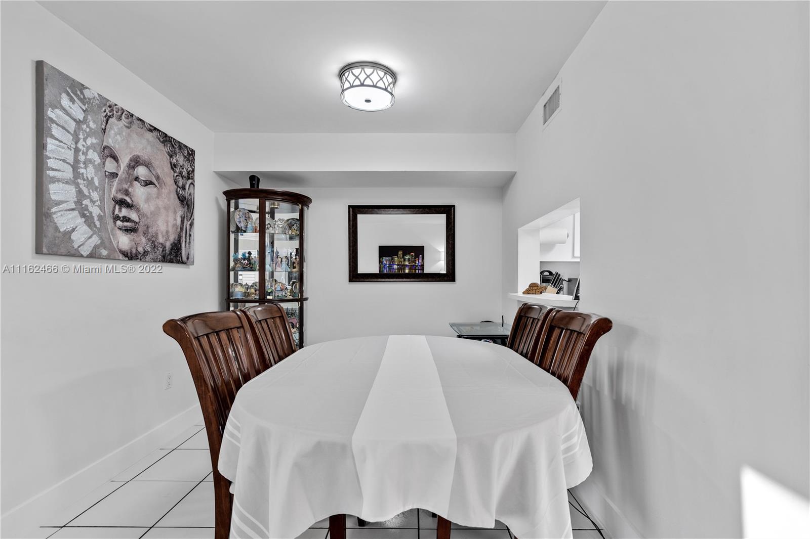 CORAL TOWERS CONDO - Residential