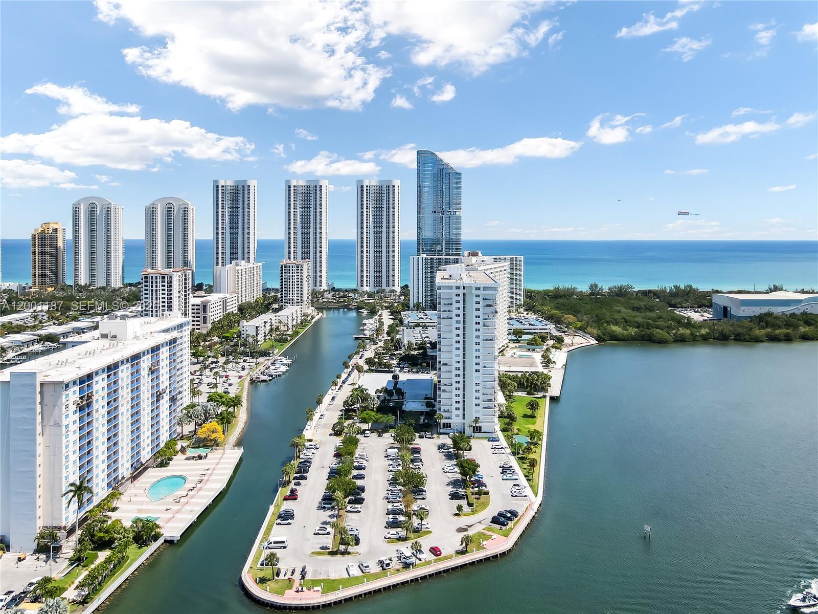 ARLEN HOUSE CONDO - Residential