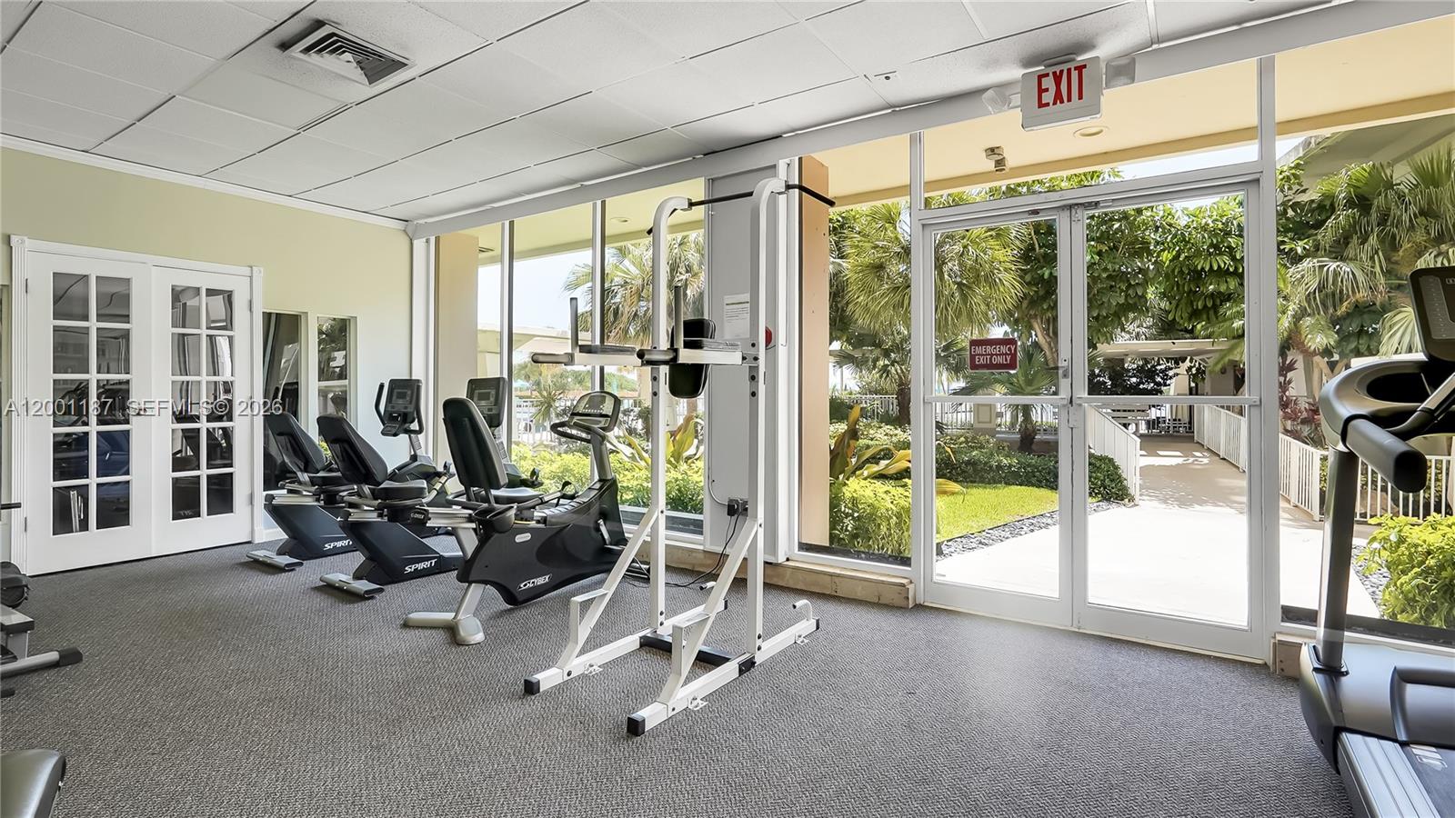 ARLEN HOUSE CONDO - Residential