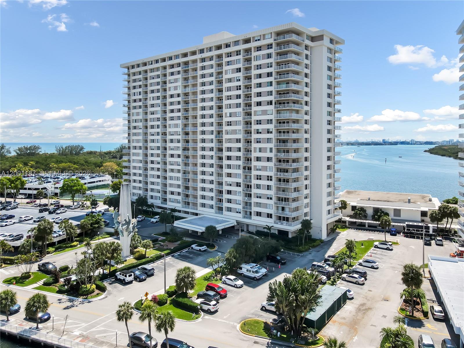 ARLEN HOUSE CONDO - Residential