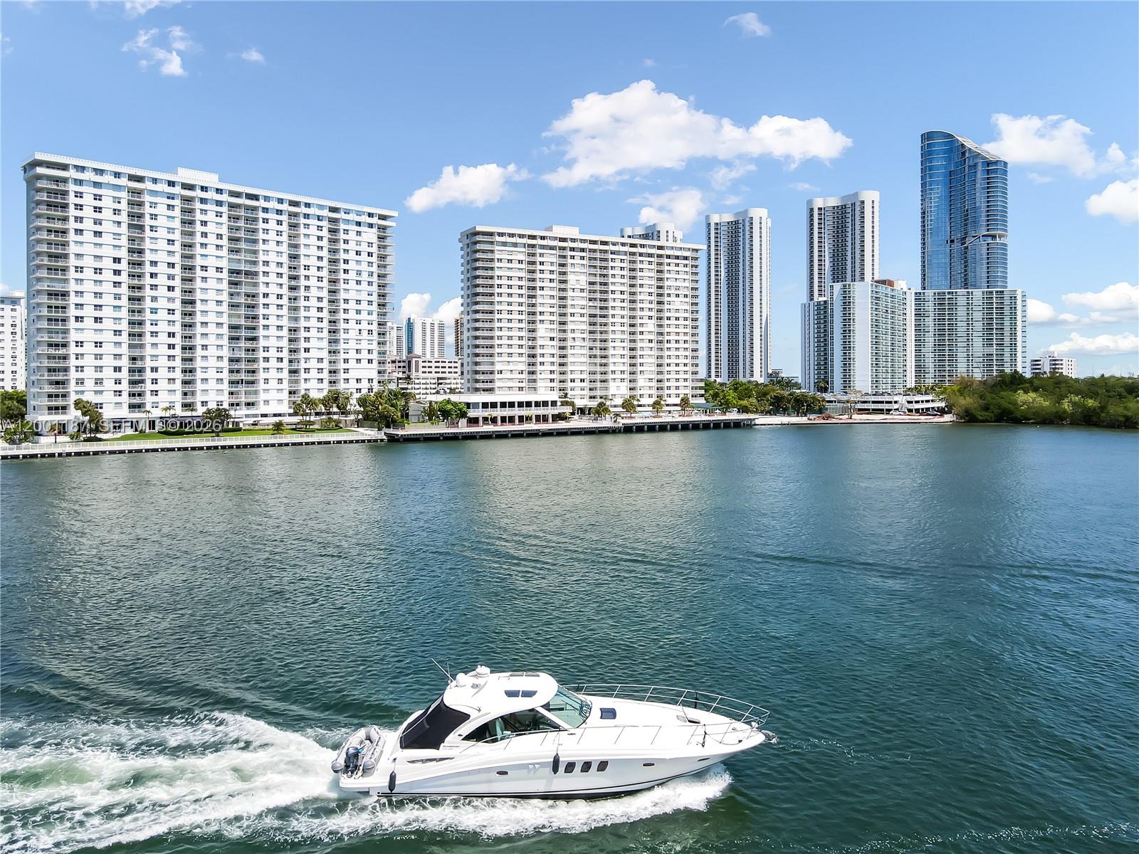 ARLEN HOUSE CONDO - Residential